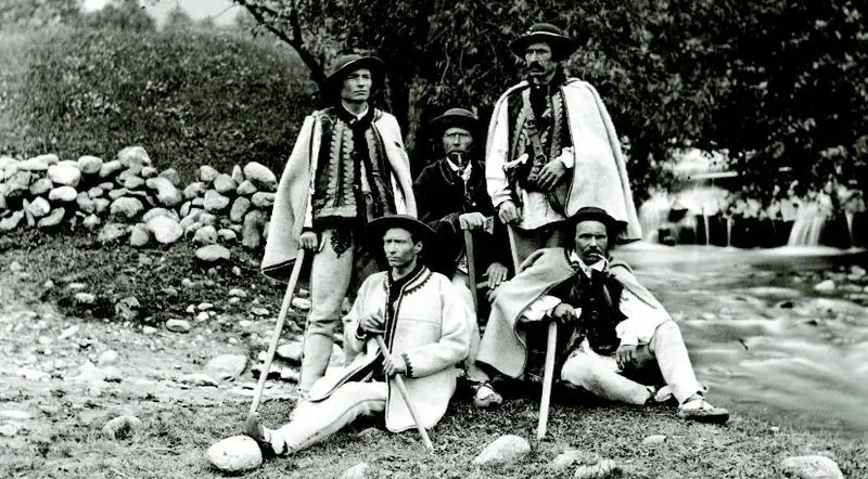 Tatra Guides 1877