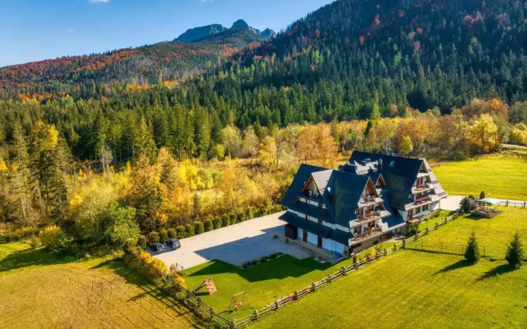 Ecotatry Hotel Kościelisko, widok z lotu ptaka na hotel